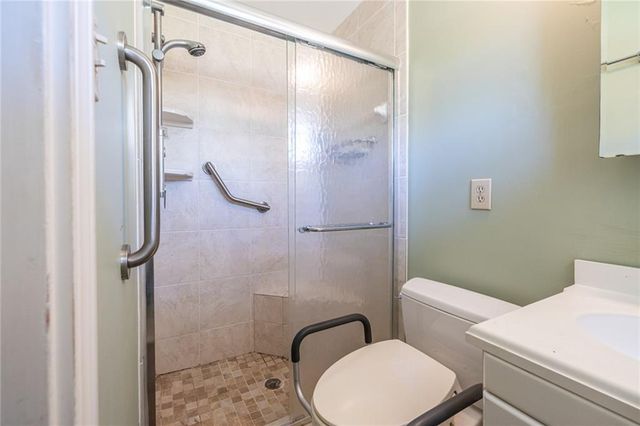 184 Kenvilla Drive, Tucker, GA 30084