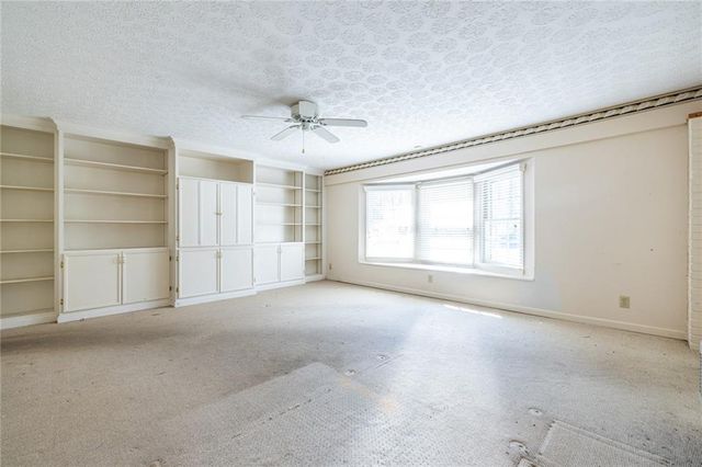 184 Kenvilla Drive, Tucker, GA 30084