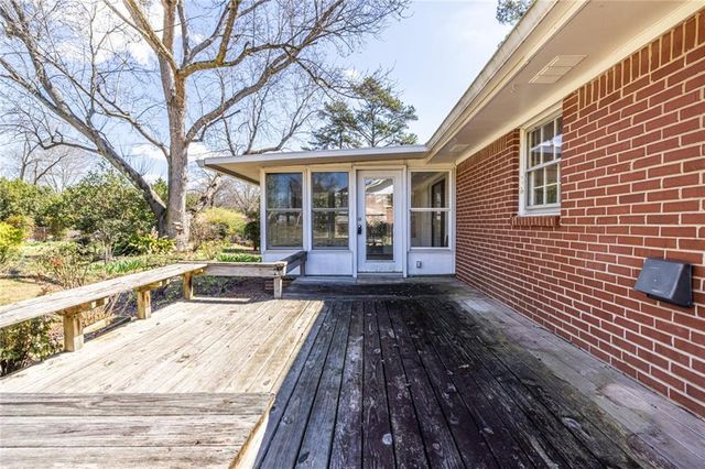 184 Kenvilla Drive, Tucker, GA 30084