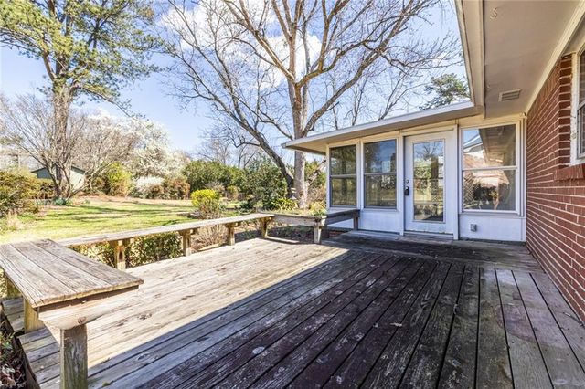 184 Kenvilla Drive, Tucker, GA 30084