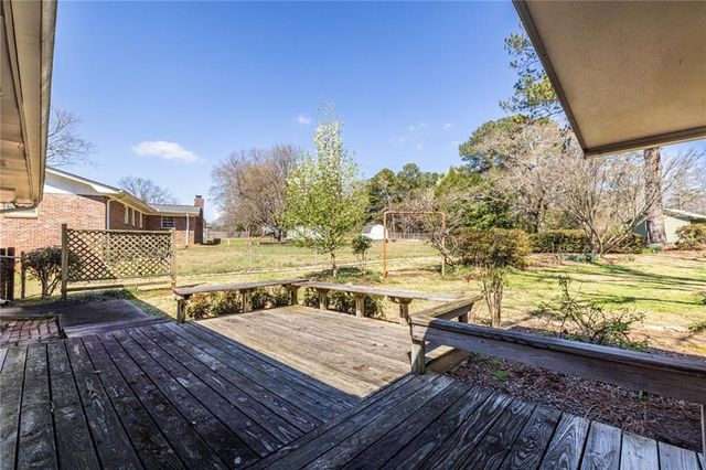 184 Kenvilla Drive, Tucker, GA 30084