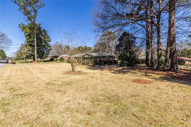 184 Kenvilla Drive, Tucker, GA 30084