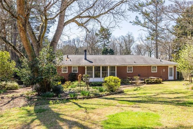 184 Kenvilla Drive, Tucker, GA 30084