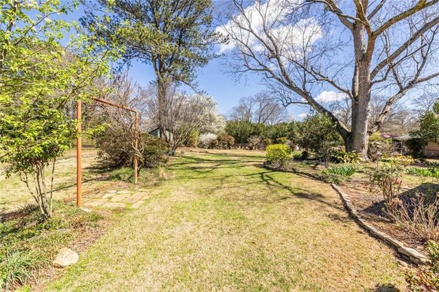 184 Kenvilla Drive, Tucker, GA 30084