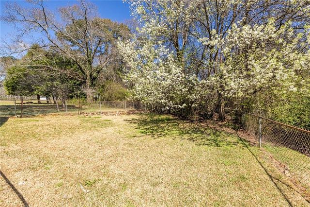 184 Kenvilla Drive, Tucker, GA 30084