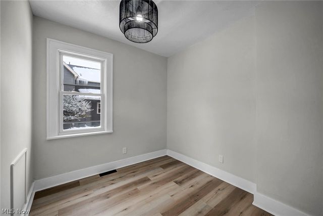 1939 W 54th Street, Cleveland, OH 44102