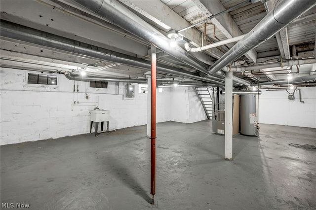 1939 W 54th Street, Cleveland, OH 44102