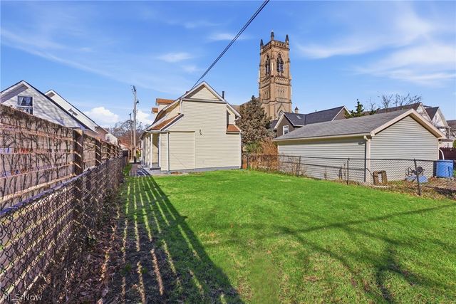 1939 W 54th Street, Cleveland, OH 44102