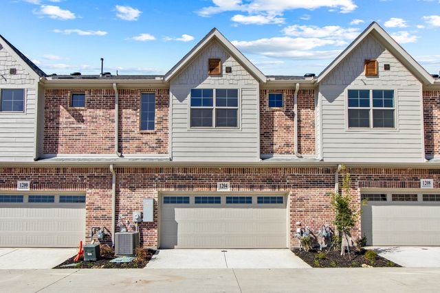 1204 Armstrong, The Colony, TX 75056