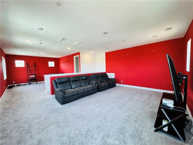 36398 Calle Lisbon, Winchester, CA 92596