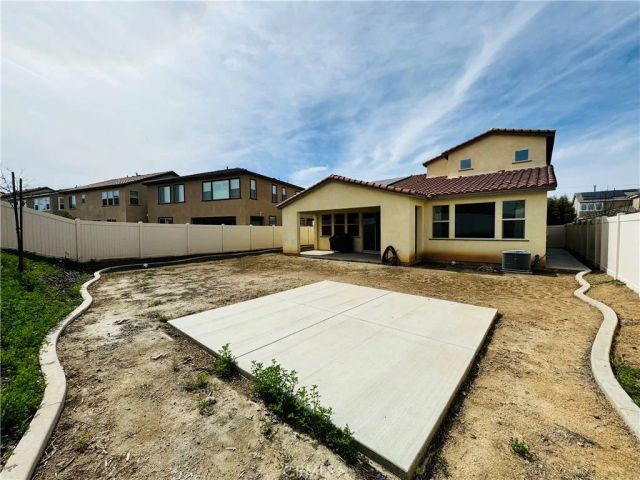 36398 Calle Lisbon, Winchester, CA 92596