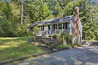 47 Vaughan St, Middleboro, MA 02346