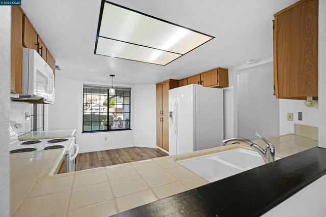 237 Starboard Dr, Vallejo, CA 94590