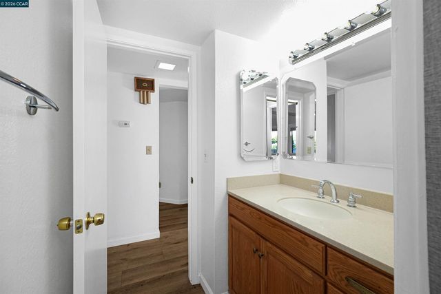 237 Starboard Dr, Vallejo, CA 94590