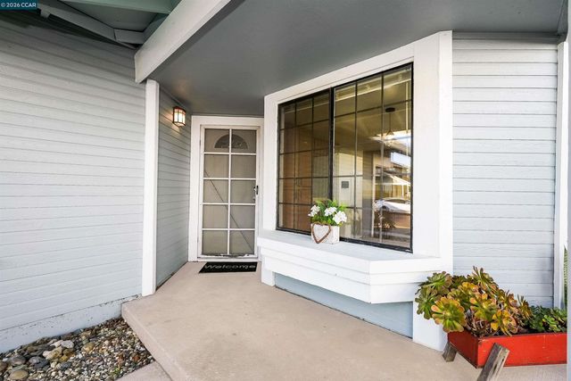 237 Starboard Dr, Vallejo, CA 94590