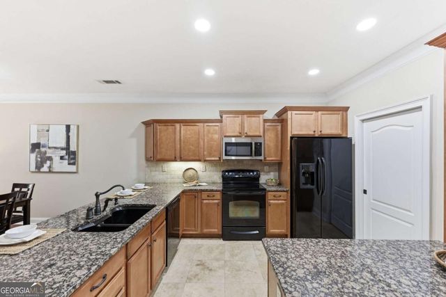 2826 Fox Wood Lane, Gainesville, GA 30504