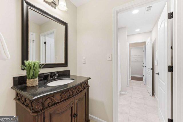 2826 Fox Wood Lane, Gainesville, GA 30504