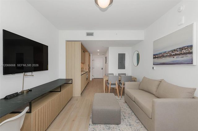 225 N Miami Avenue 2801, Miami, FL 33128
