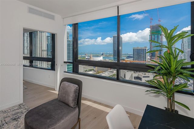 225 N Miami Avenue 2801, Miami, FL 33128