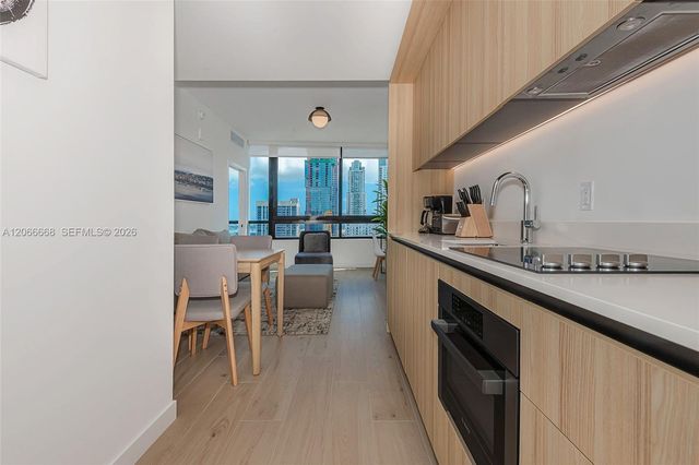 225 N Miami Avenue 2801, Miami, FL 33128
