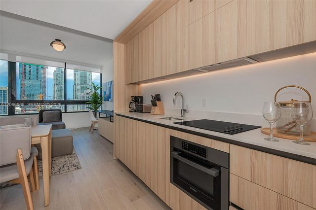 225 N Miami Avenue 2801, Miami, FL 33128
