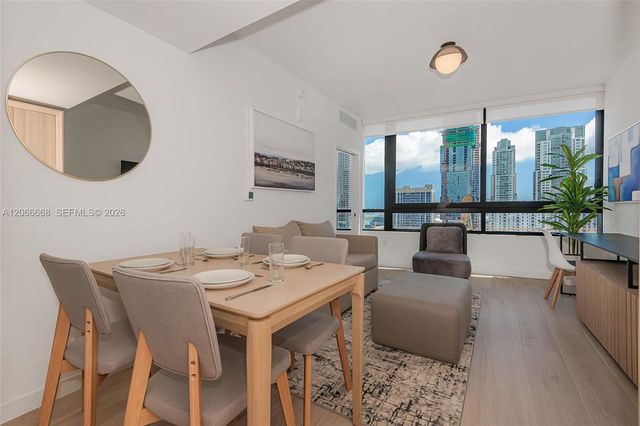 225 N Miami Avenue 2801, Miami, FL 33128