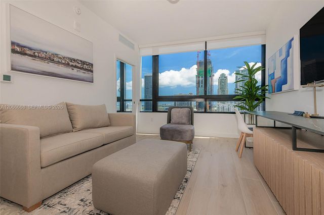 225 N Miami Avenue 2801, Miami, FL 33128