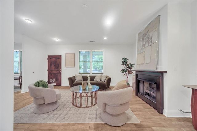 5429 E Mountain Street, Stone Mountain, GA 30083