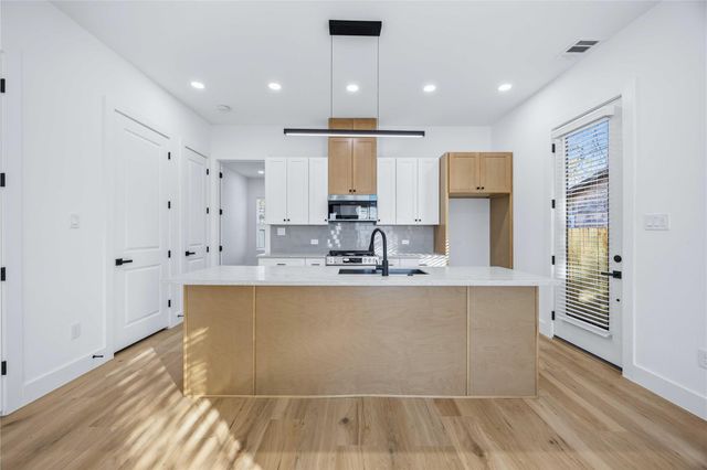 3923 Aledo Street A-B, Houston, TX 77051