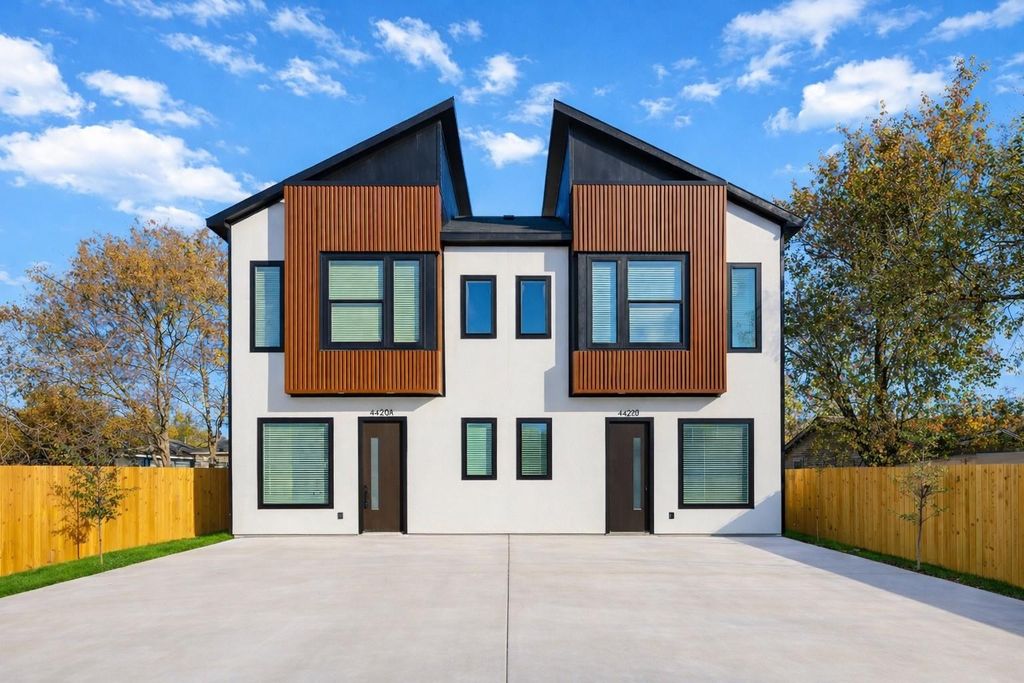 3923 Aledo Street A-B, Houston, TX 77051