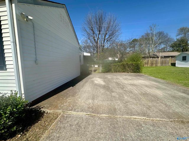 202 Kent Road SW, Huntsville, AL 35801