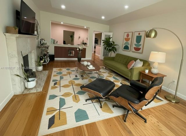 40 SW 30th Rd, Miami, FL 33129