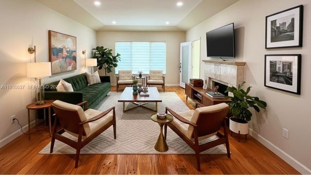 40 SW 30th Rd, Miami, FL 33129