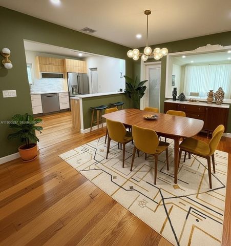 40 SW 30th Rd, Miami, FL 33129