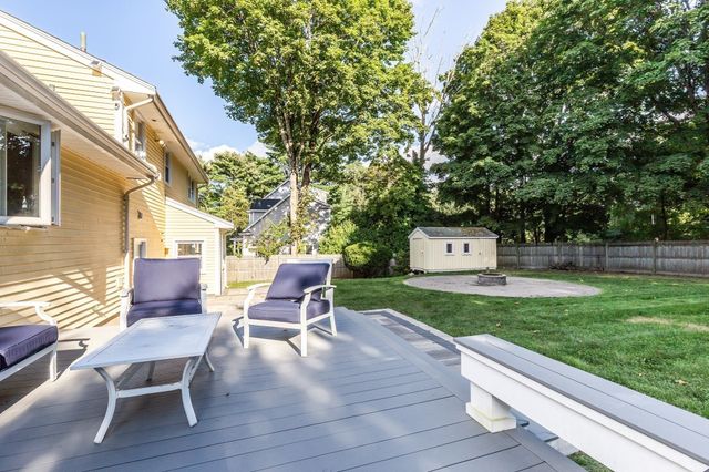 206 Fairview Ave, Brockton, MA 02301