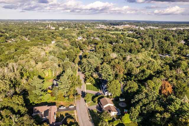 206 Fairview Ave, Brockton, MA 02301