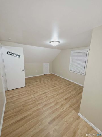 271 Gaylord Drive, Waterbury, CT 06708