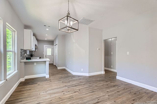 743 Avant Ave, San Antonio, TX 78210