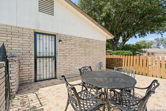 203 Eastover, San Antonio, TX 78220