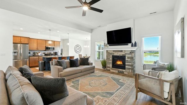 1518 Lavante Cove, Fort Wayne, IN 46818