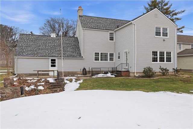 68 Ridgemont Drive, Greece, NY 14626