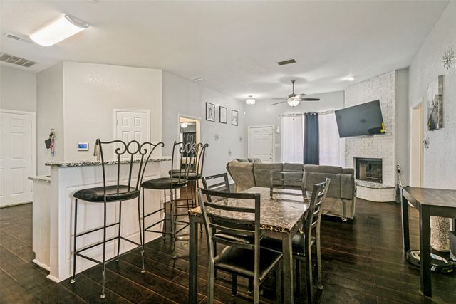 1228 Falcon Trail, Bedford, TX 76021