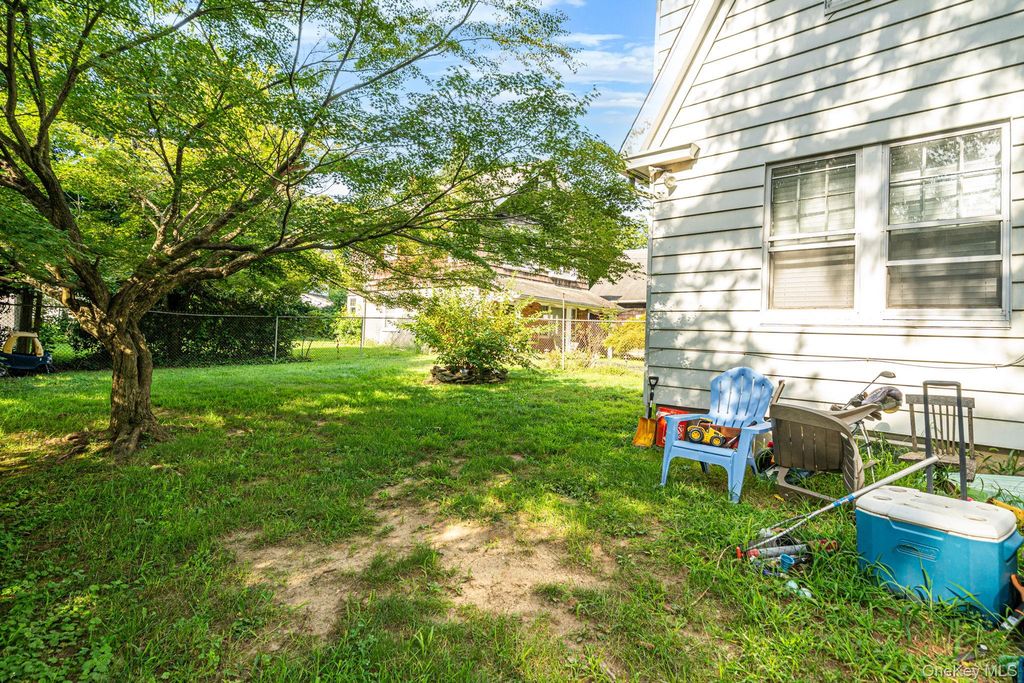193 McKay Road, Huntington Station, NY 11746 — photo 2