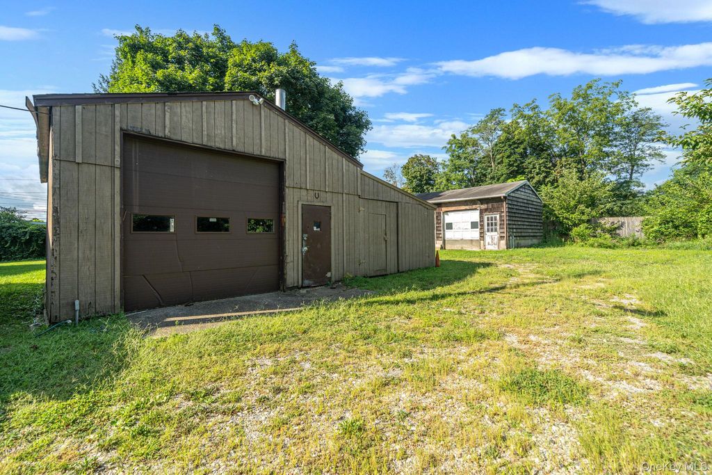 193 McKay Road, Huntington Station, NY 11746 — photo 5