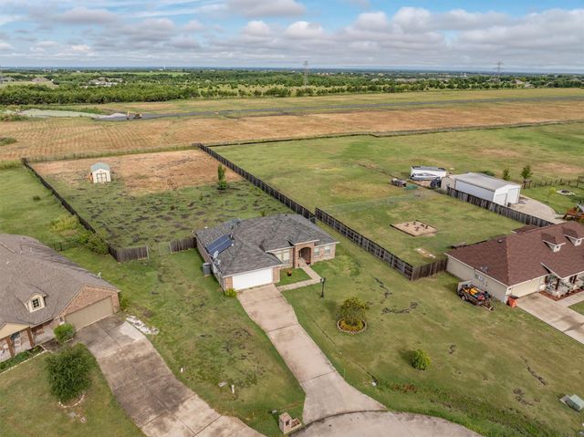 3252 Gunsmoke Drive, Farmersville, TX 75442