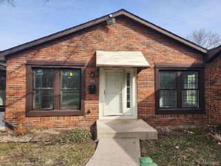 40350 Newport Drive, Plymouth Charter Township, MI 48170