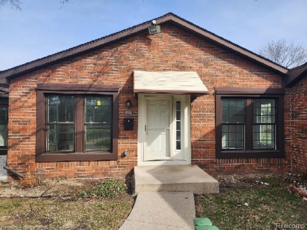 40350 Newport Drive, Plymouth Charter Township, MI 48170