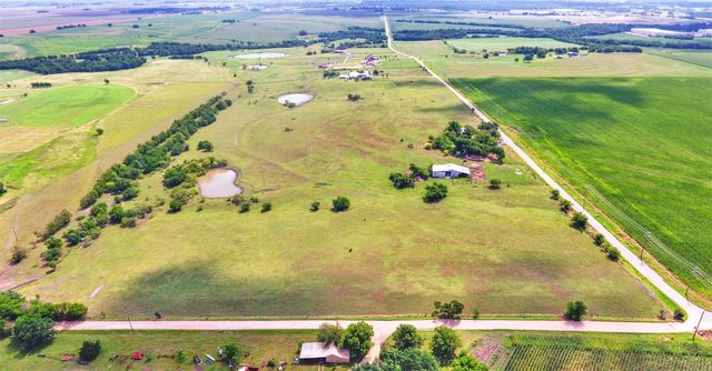 151 County Road 398 RD, Taylor, TX 76574