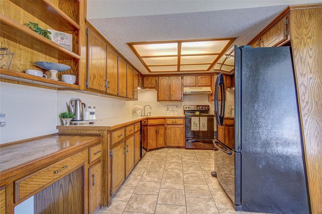 2109 Shamrock Drive, Edmond, OK 73003