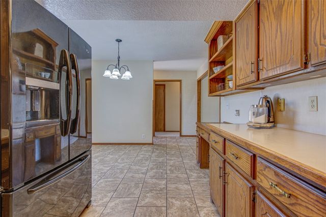 2109 Shamrock Drive, Edmond, OK 73003